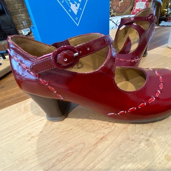 John Fluevog Malibran Mary Jane - Picture 2 of 5